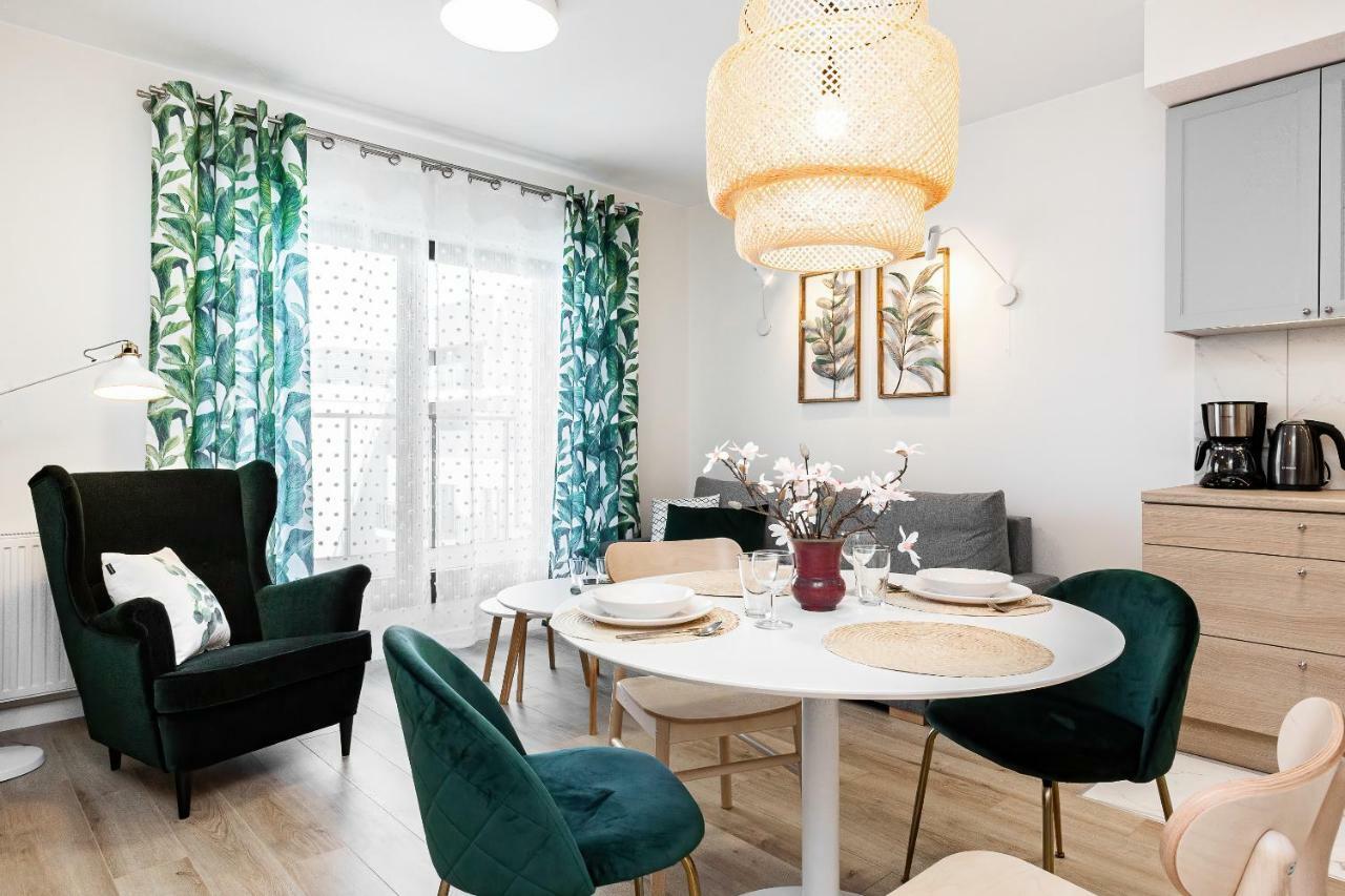 Apartment Walonska With Free Parking Wroclaw By Noclegi Renters Breslávia Exterior foto