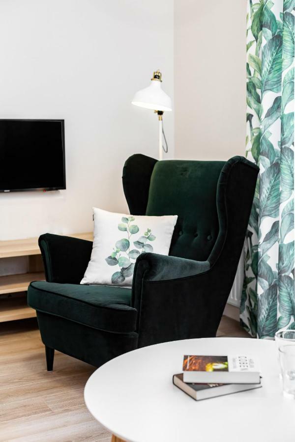 Apartment Walonska With Free Parking Wroclaw By Noclegi Renters Breslávia Exterior foto