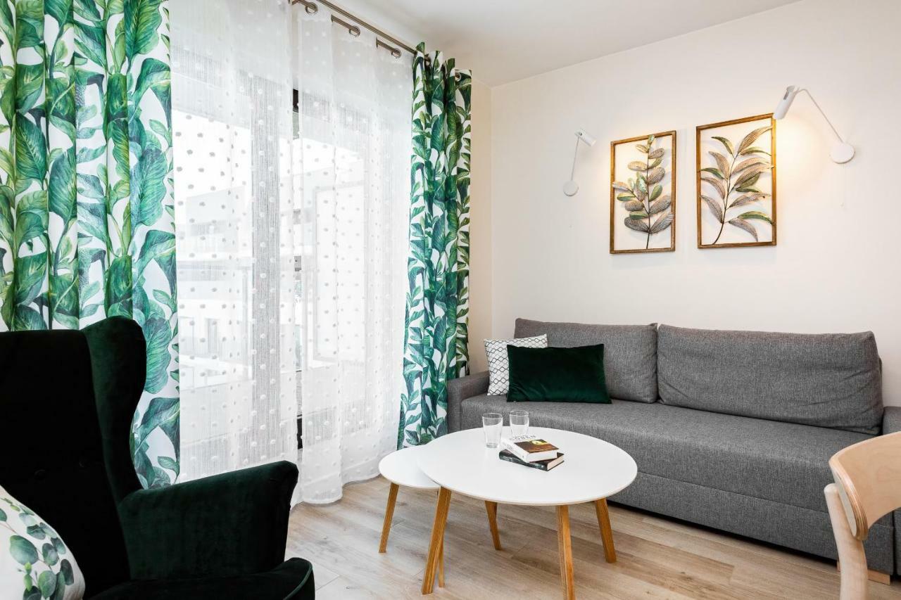 Apartment Walonska With Free Parking Wroclaw By Noclegi Renters Breslávia Exterior foto
