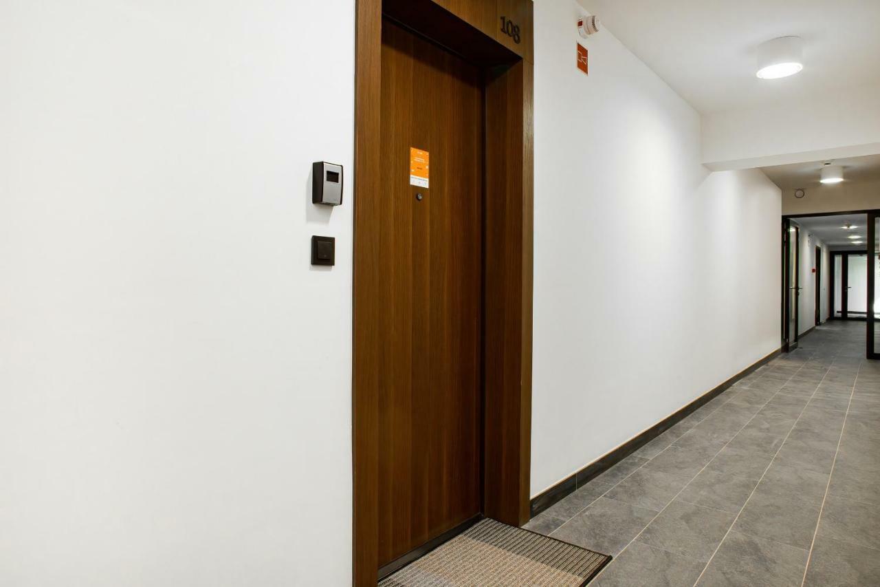 Apartment Walonska With Free Parking Wroclaw By Noclegi Renters Breslávia Exterior foto