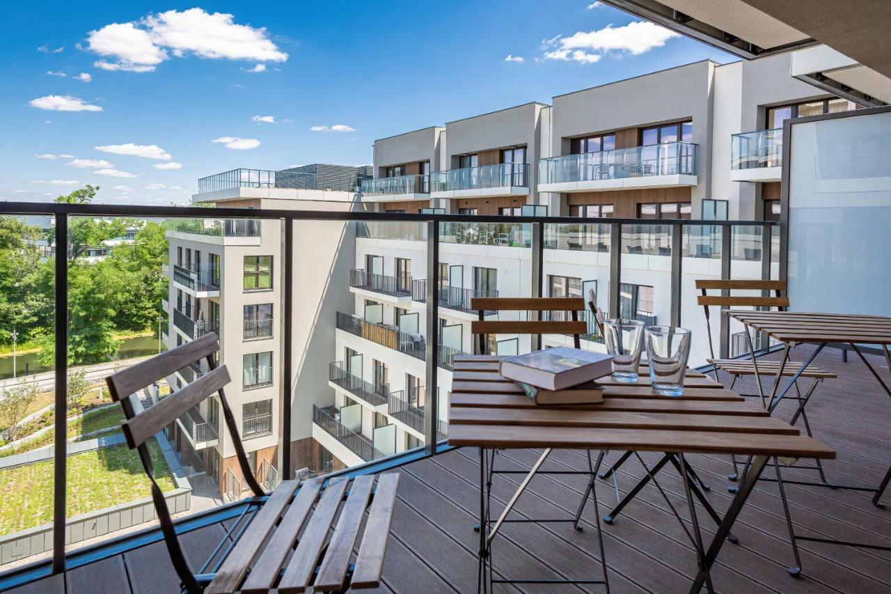 Apartment Walonska With Free Parking Wroclaw By Noclegi Renters Breslávia Exterior foto